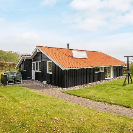 6 Person Holiday In Sj Lund